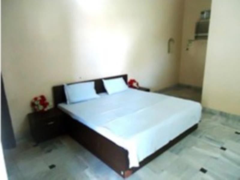 Kedar Dham Hotel มถุรา ภายนอก รูปภาพ